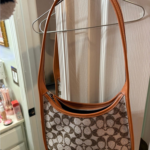 Coach Crystal Signature Jacquard edition NWT - Picture 5 of 9